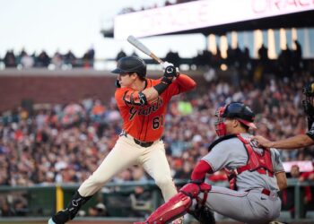 Former Vol Drew Gilbert makes MLB debut with San Francisco