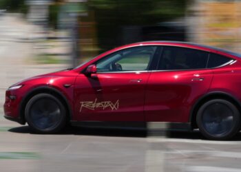 Tesla Plans to Launch Robotaxi in Bay Area As Soon As Friday, Per Memo