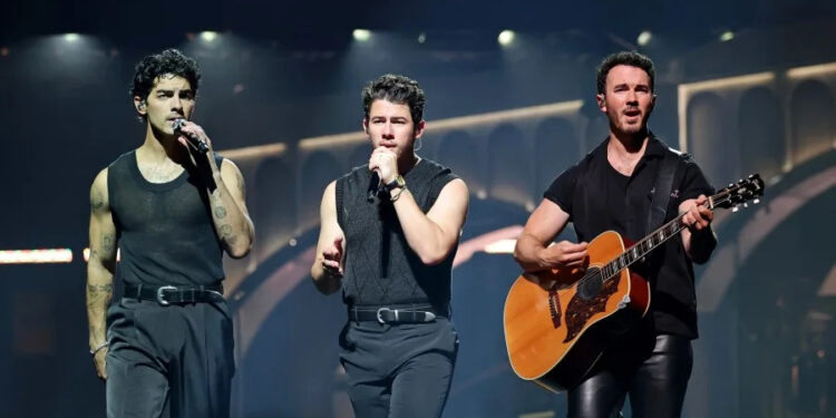 (L-R) Joe Jonas, Nick Jonas, and Kevin Jonas perform on stage during Jonas Brothers: JONAS20 Greetings From Your Hometown Tour at Intuit Dome on September 6, 2025 in Inglewood, California. (Photo by Amy Sussman/Getty Images for Live Nation)
