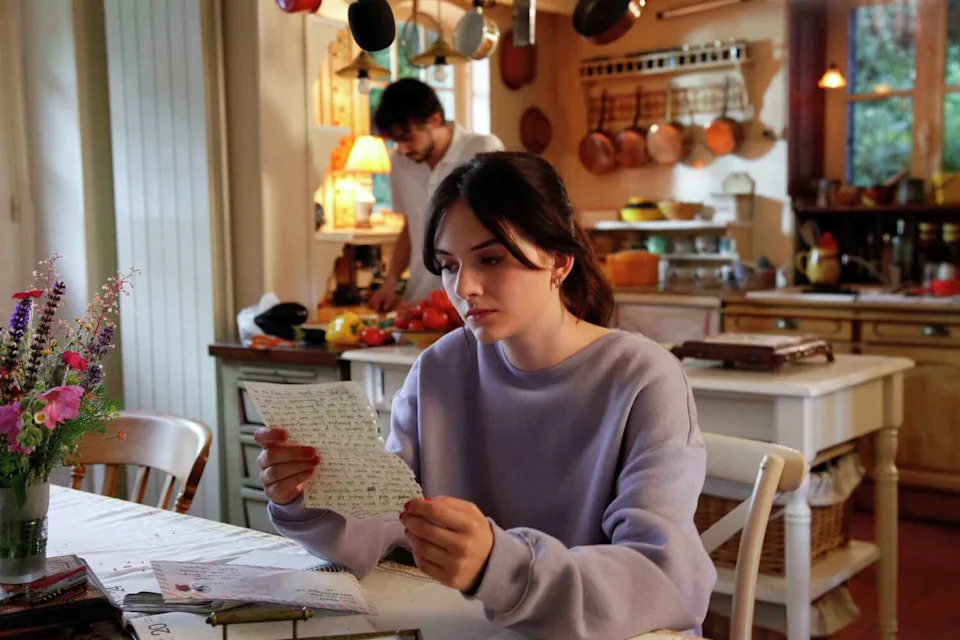 Emilia Jones stars as Alysia Abbott in