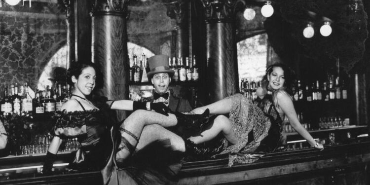 Manager of historic California strip club is fatally shot