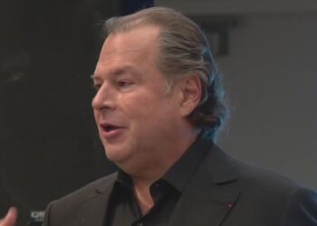 New Salesforce CEO Marc Benioff controversy over ICE