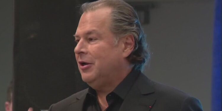 New Salesforce CEO Marc Benioff controversy over ICE