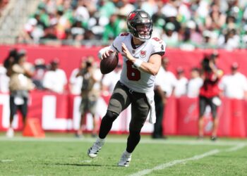 nfl picks Baker Mayfield Tampa Bay Buccaneers predictions best bet odds