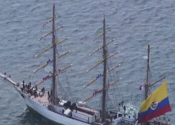 San Francisco Fleet Week to go on without U.S. Navy as shutdown continues