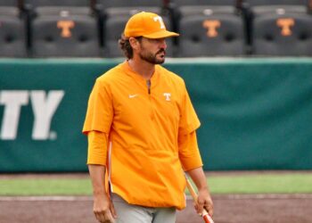 Tony Vitello leaves Tennessee for San Francisco Giants: Social media reacts