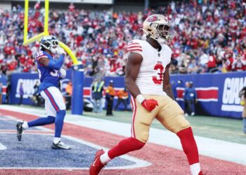 Pair of 49ers stars offer huge praise for RB after his first TD